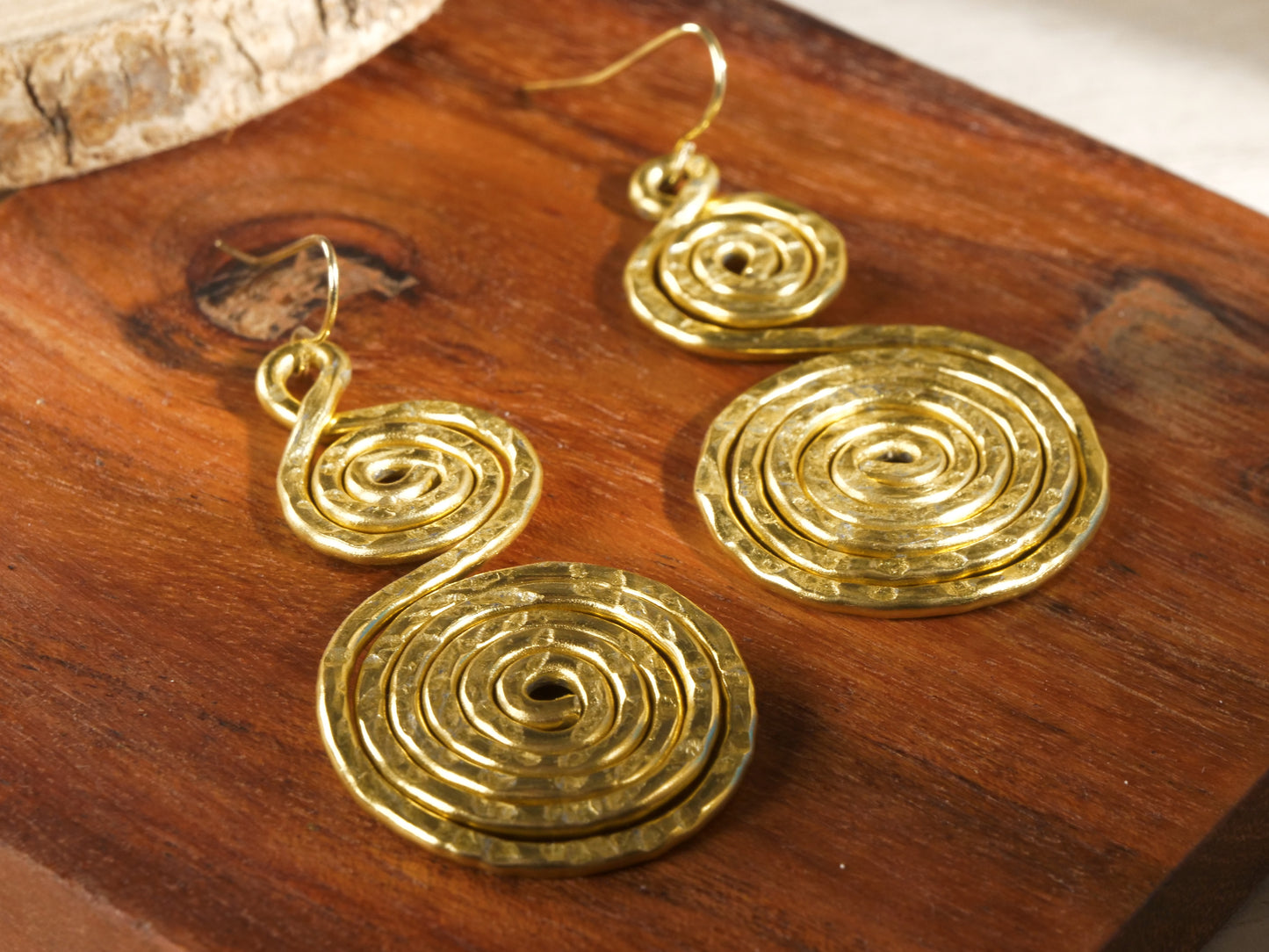 Boucles d'oreilles pendantes spirales N°2