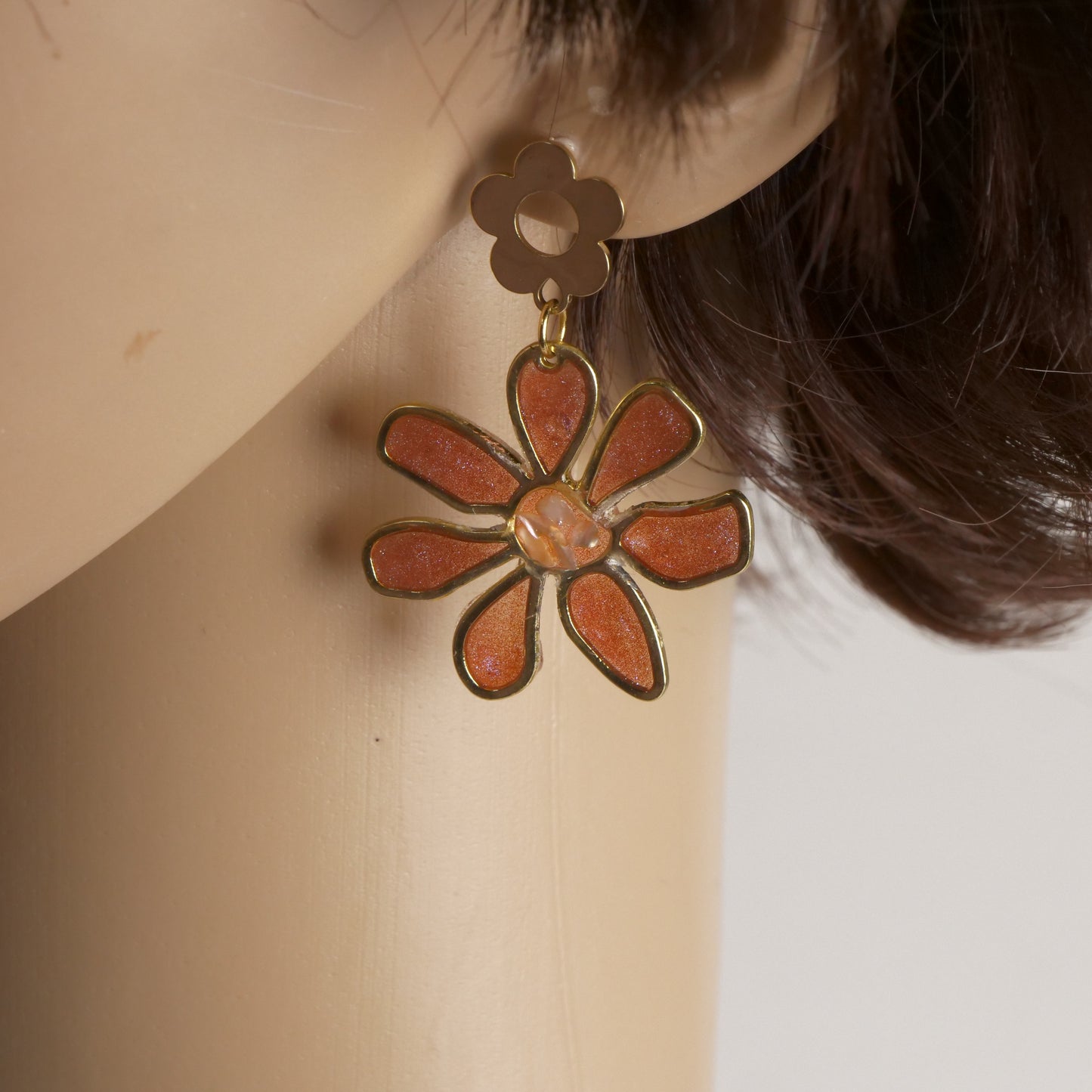 Retro Flower Resin Stud Earrings