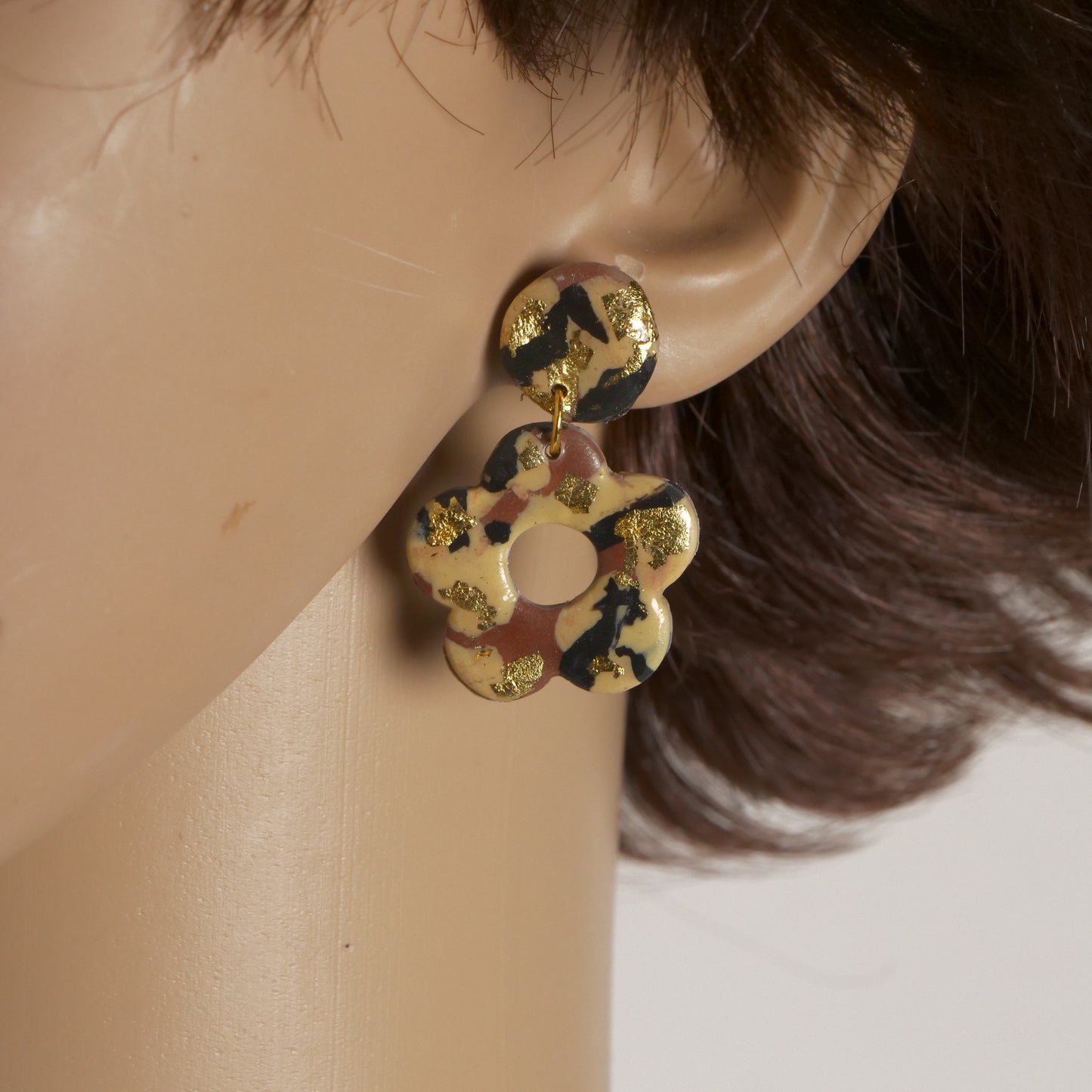 Boucles d'oreilles pendantes rétro Flower Power - Marbrées dorées