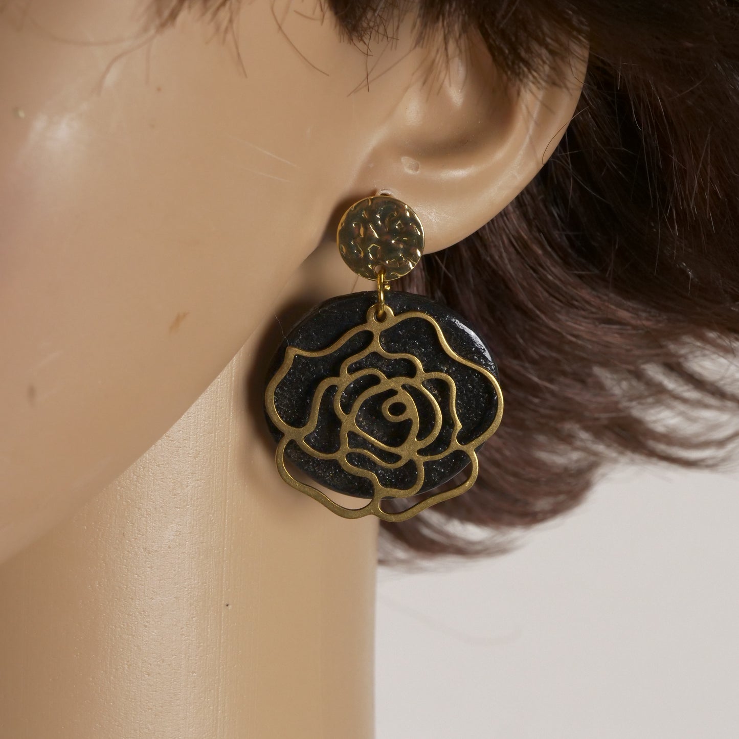 Boucles d'oreilles tendance en filigrane - Noir