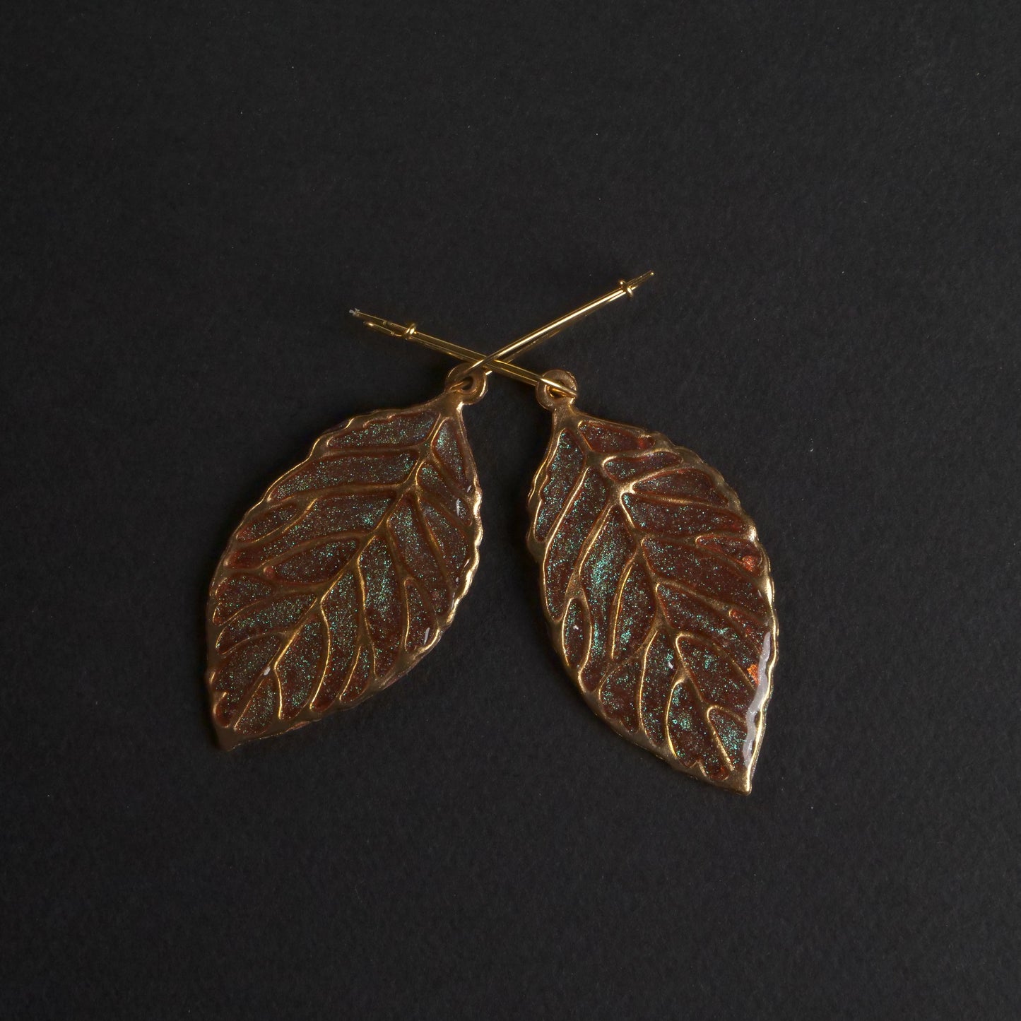 Metallic Botanical Leaf Dangle Earrings