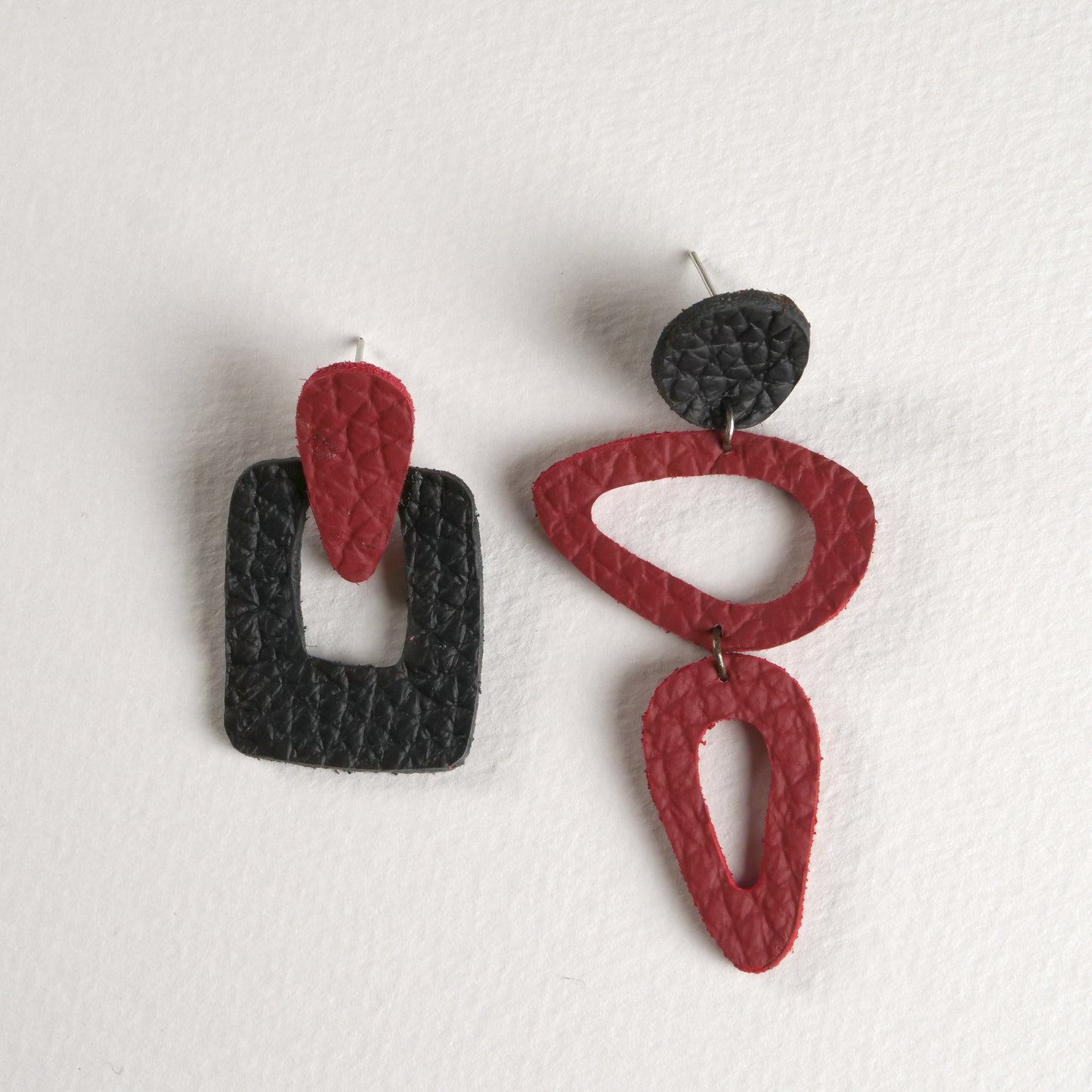 Boucles d'oreilles en cuir Bauhaus abstraites N°2