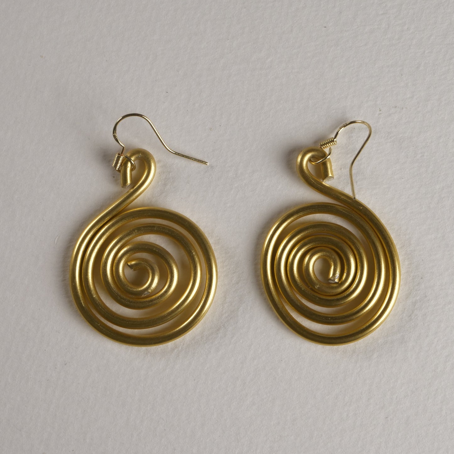 Boucles d'oreilles pendantes spirales N°1