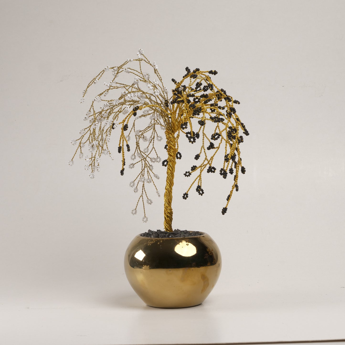 Two-Tone Willow Wire Sculpture