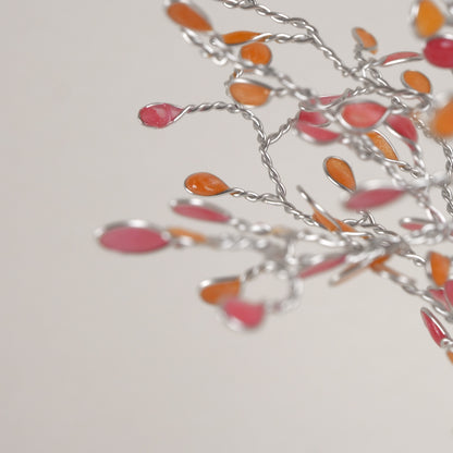 Arbre minimaliste en fil de fer argenté à fleurs