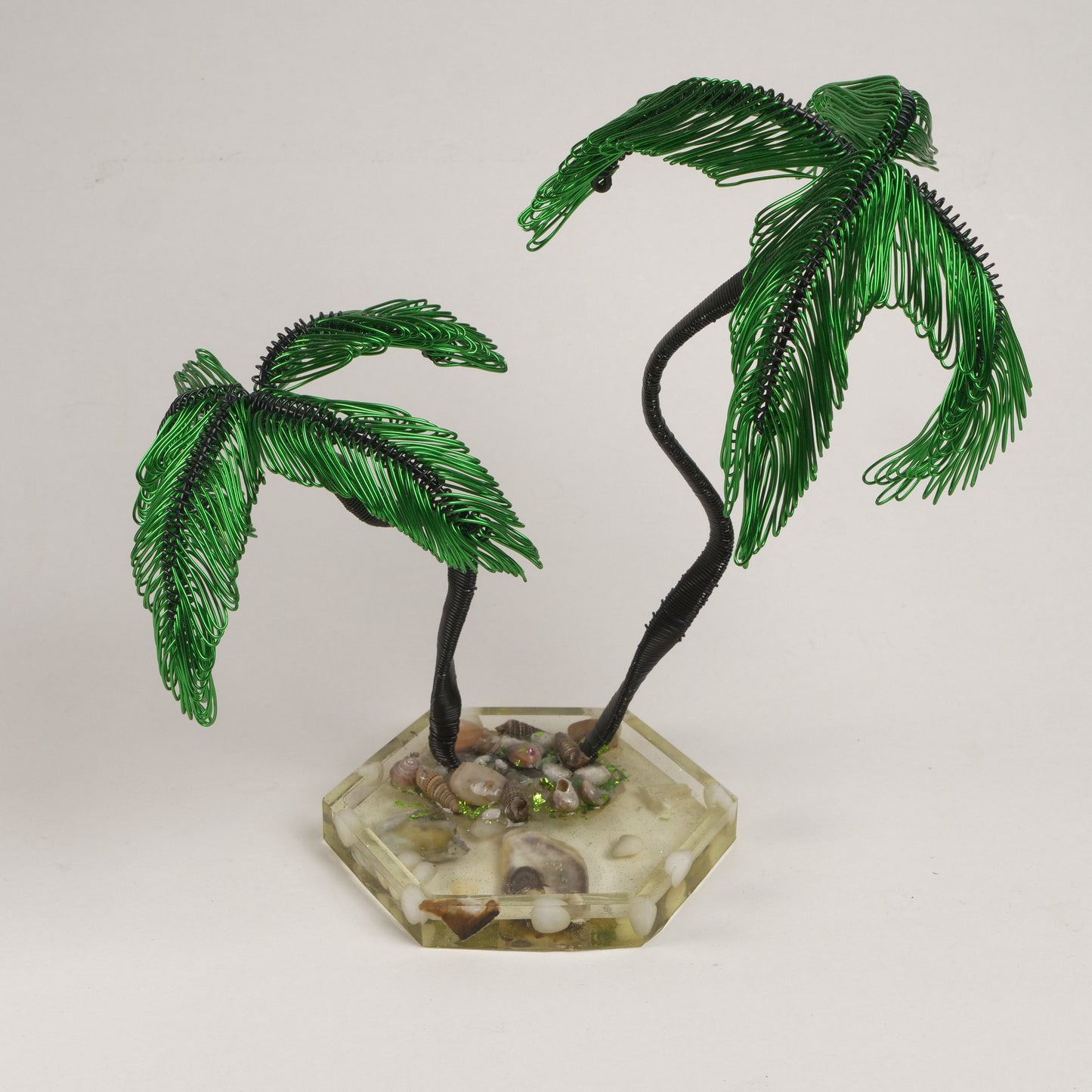 Art en fil de fer de palmiers de l'île d'Émeraude