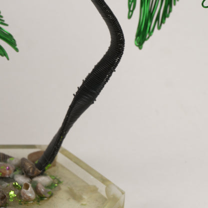 Art en fil de fer de palmiers de l'île d'Émeraude