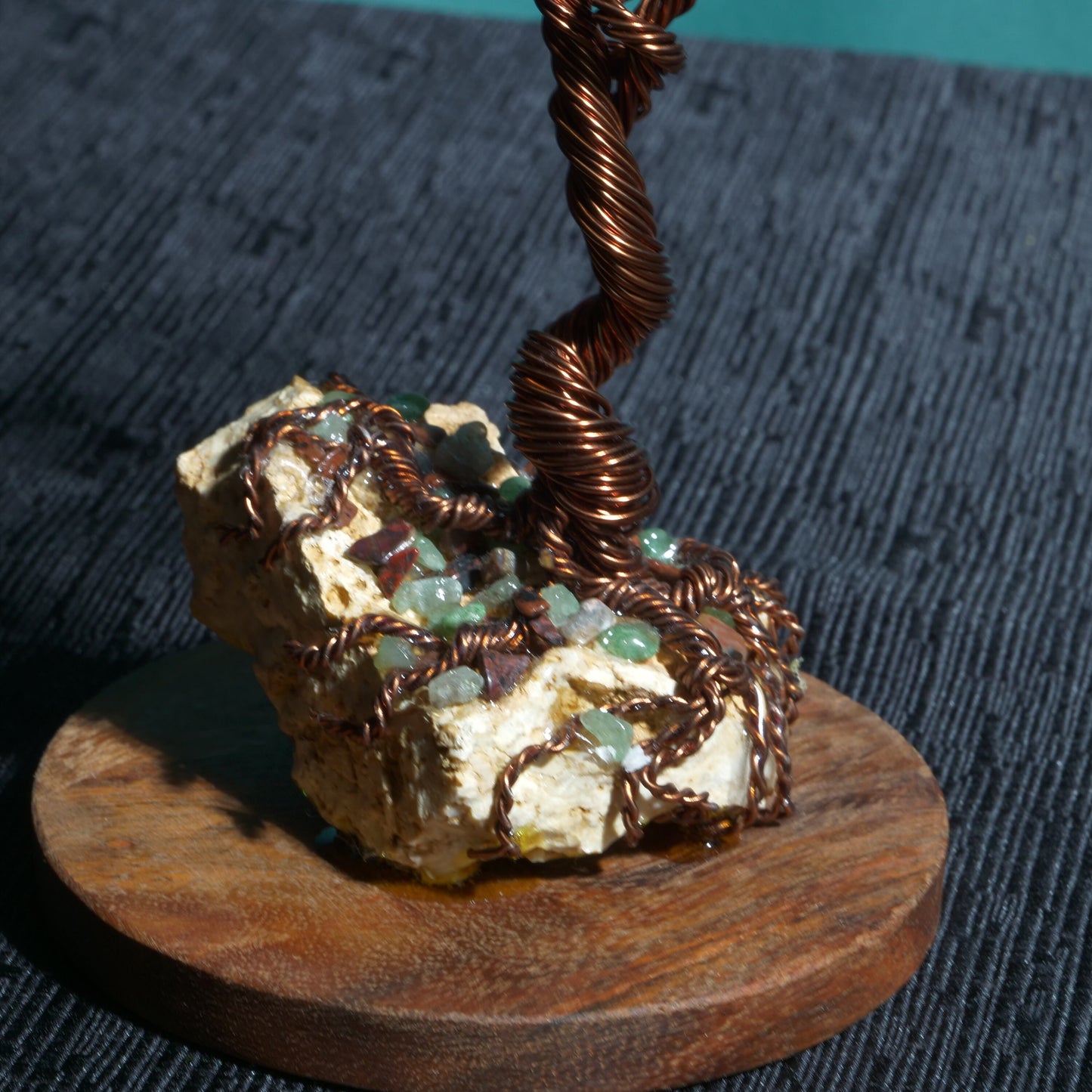 Arbre en fil de cuivre